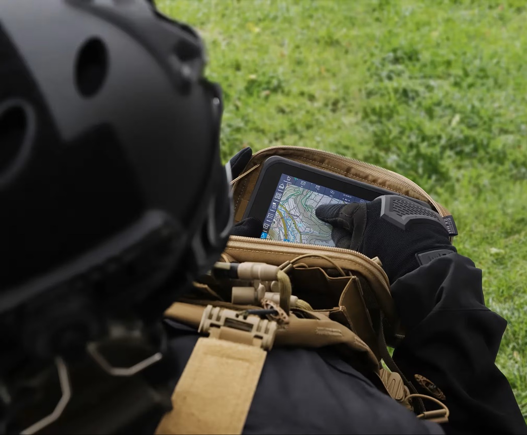 Digitally Closed Air Support Kit for dismounted Joint Fire Support Teams​.