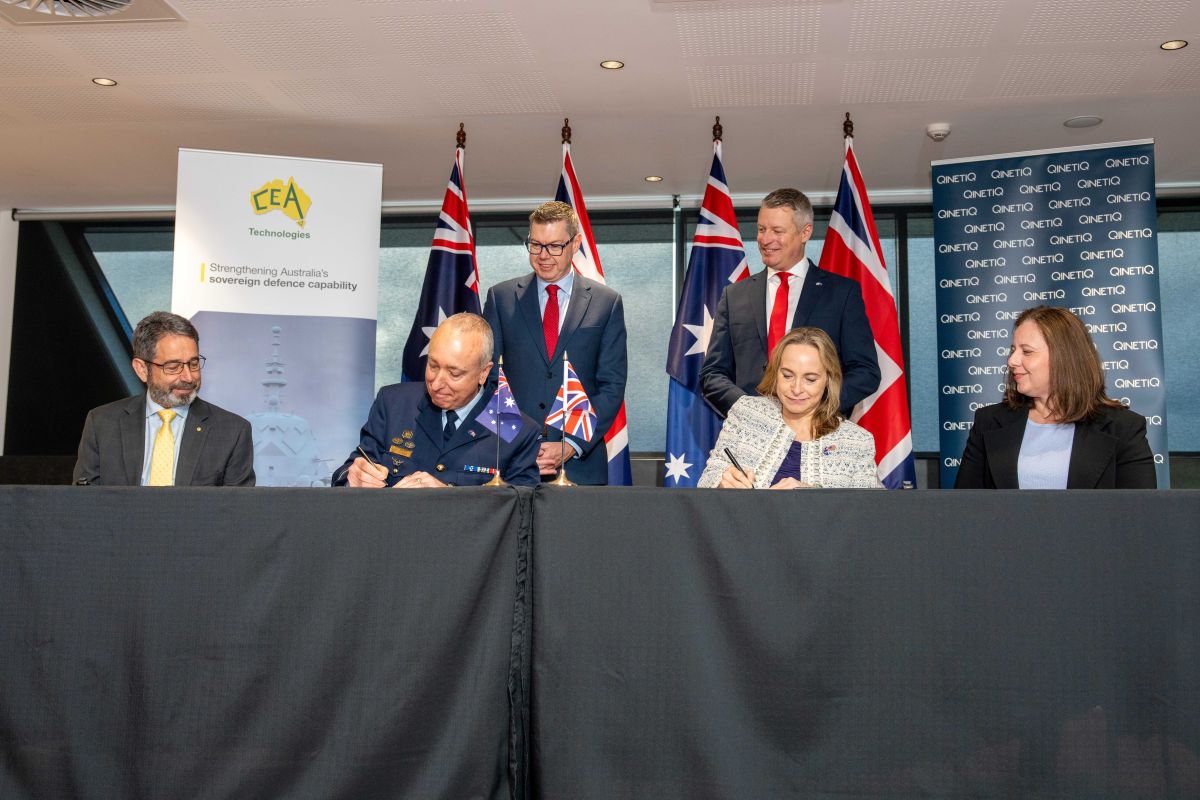 Image L-R: Alan Clements, AM CSC, Chief Executive Officer CEA Technologies, Air Vice-Marshal Nussio, Australian Minister for Defence Industry Pat Conroy, UK Minister for Defence Readiness and Industry Luke Pollard, Avril Joliffre, Director General International, National Armaments Director Group, Corry Neale, CEO Australia, QinetiQ.